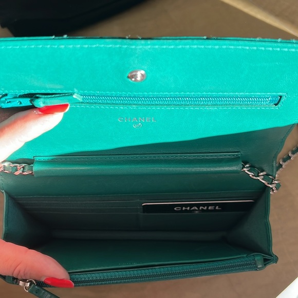 Chanel classic WOC in quilted lambskin in very good condition pouch and box - Picture 7 of 10